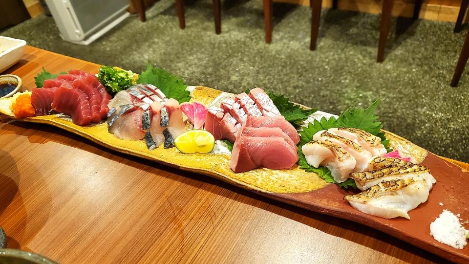 本マグロ、活けサバ、ノドグロ、ハマチ…たぶんw